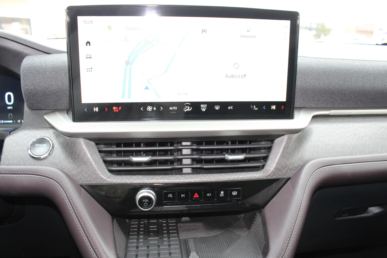 Ford Explorer Platinum AWD 2025