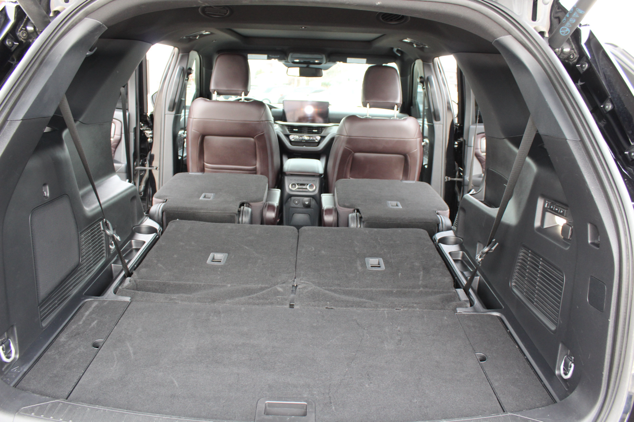 Ford Explorer Platinum AWD 2025