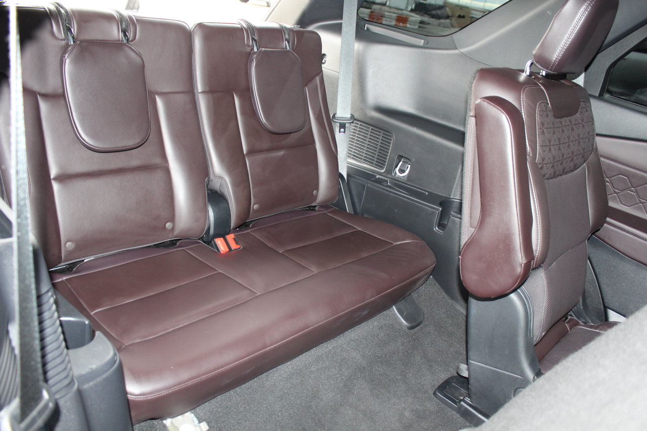 Ford Explorer Platinum AWD 2025