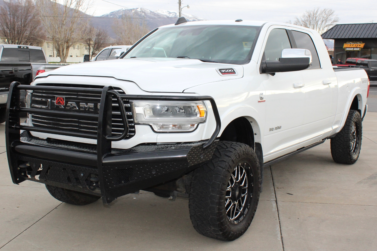RAM 3500 Laramie Mega Cab 4WD 2022