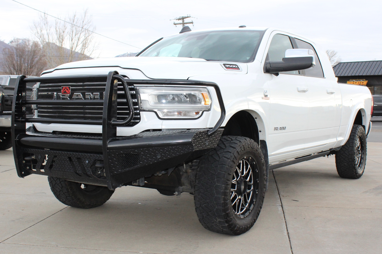 RAM 3500 Laramie Mega Cab 4WD 2022