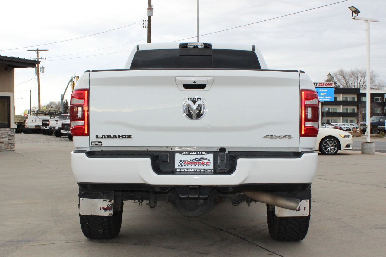 RAM 3500 Laramie Mega Cab 4WD 2022