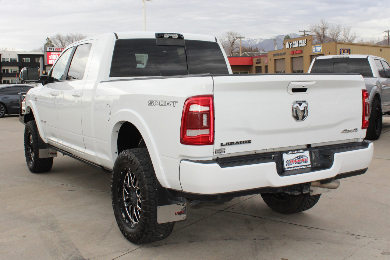 RAM 3500 Laramie Mega Cab 4WD 2022