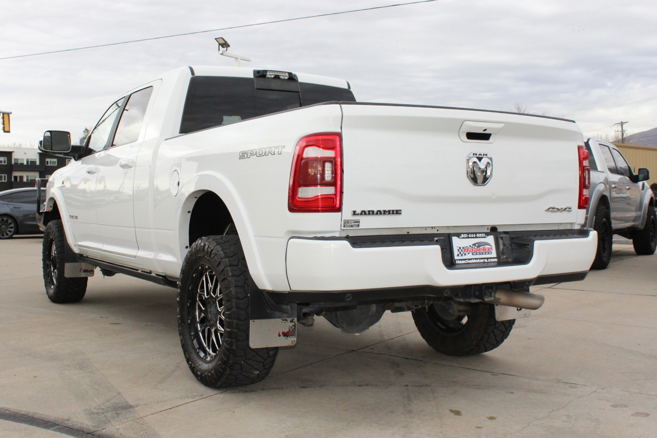 RAM 3500 Laramie Mega Cab 4WD 2022