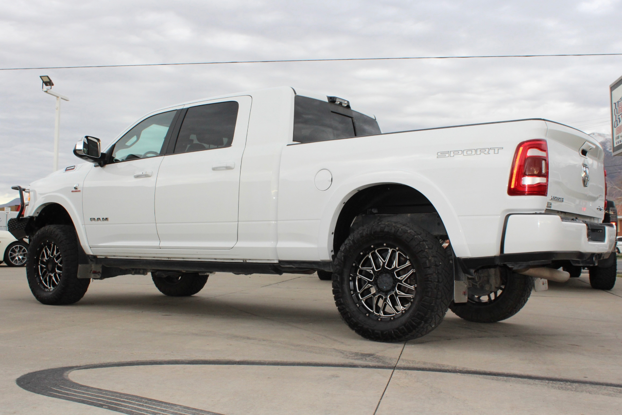 RAM 3500 Laramie Mega Cab 4WD 2022