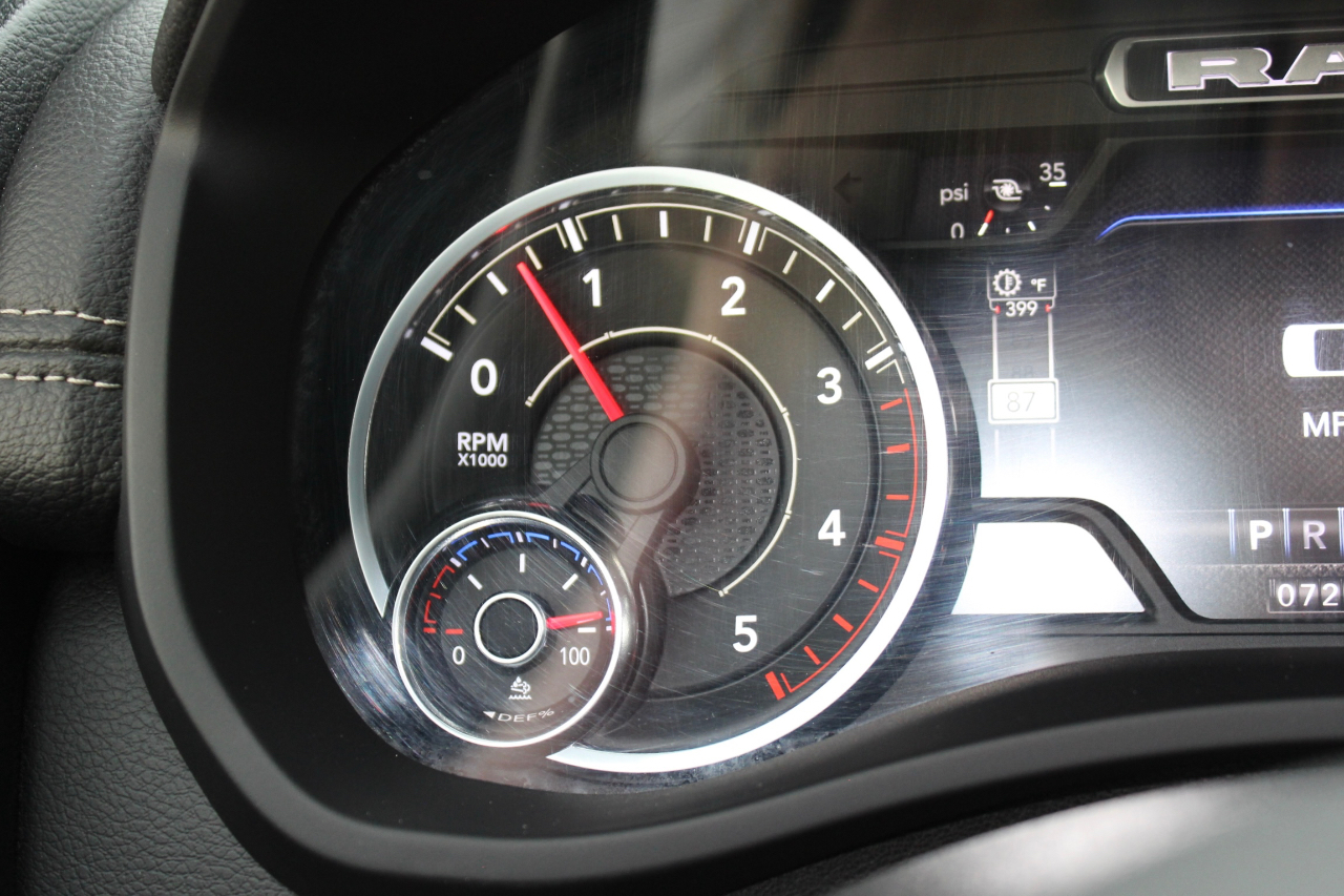 RAM 3500 Laramie Mega Cab 4WD 2022