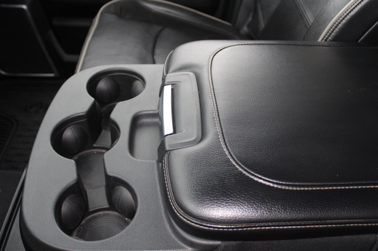 RAM 3500 Laramie Mega Cab 4WD 2022