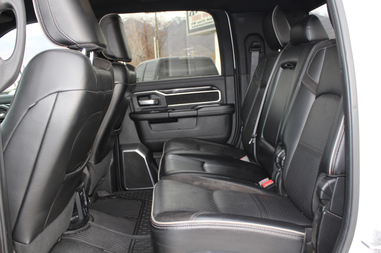 RAM 3500 Laramie Mega Cab 4WD 2022