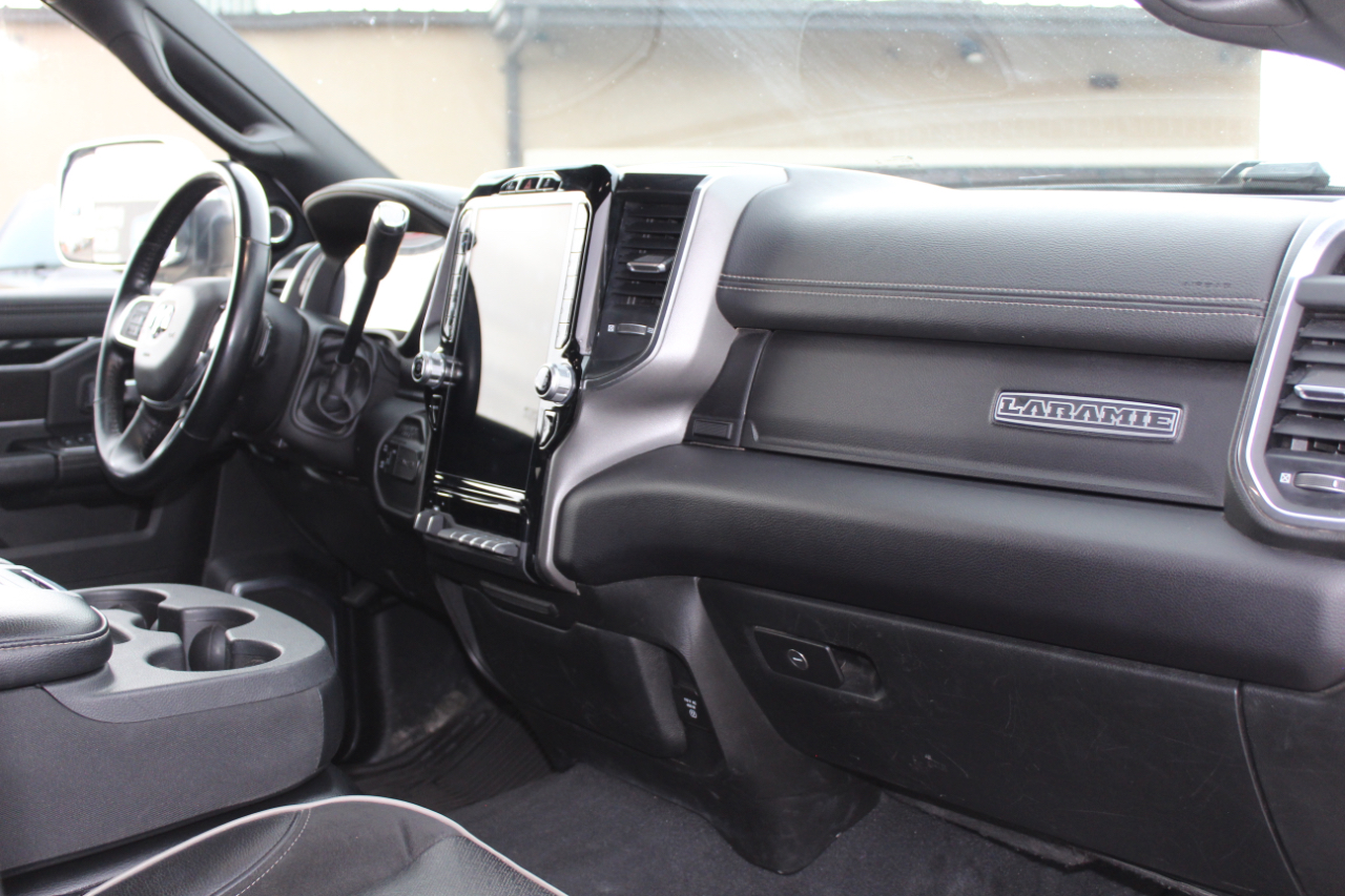 RAM 3500 Laramie Mega Cab 4WD 2022