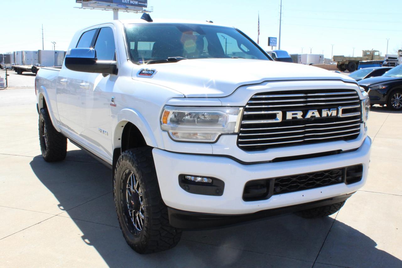 RAM 3500 Laramie Mega Cab 4WD 2022
