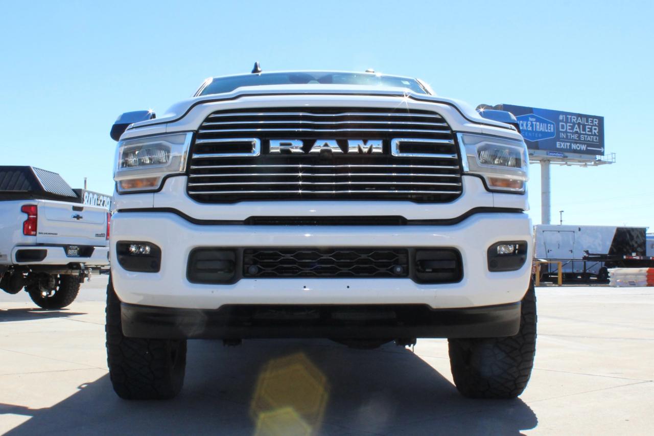 RAM 3500 Laramie Mega Cab 4WD 2022