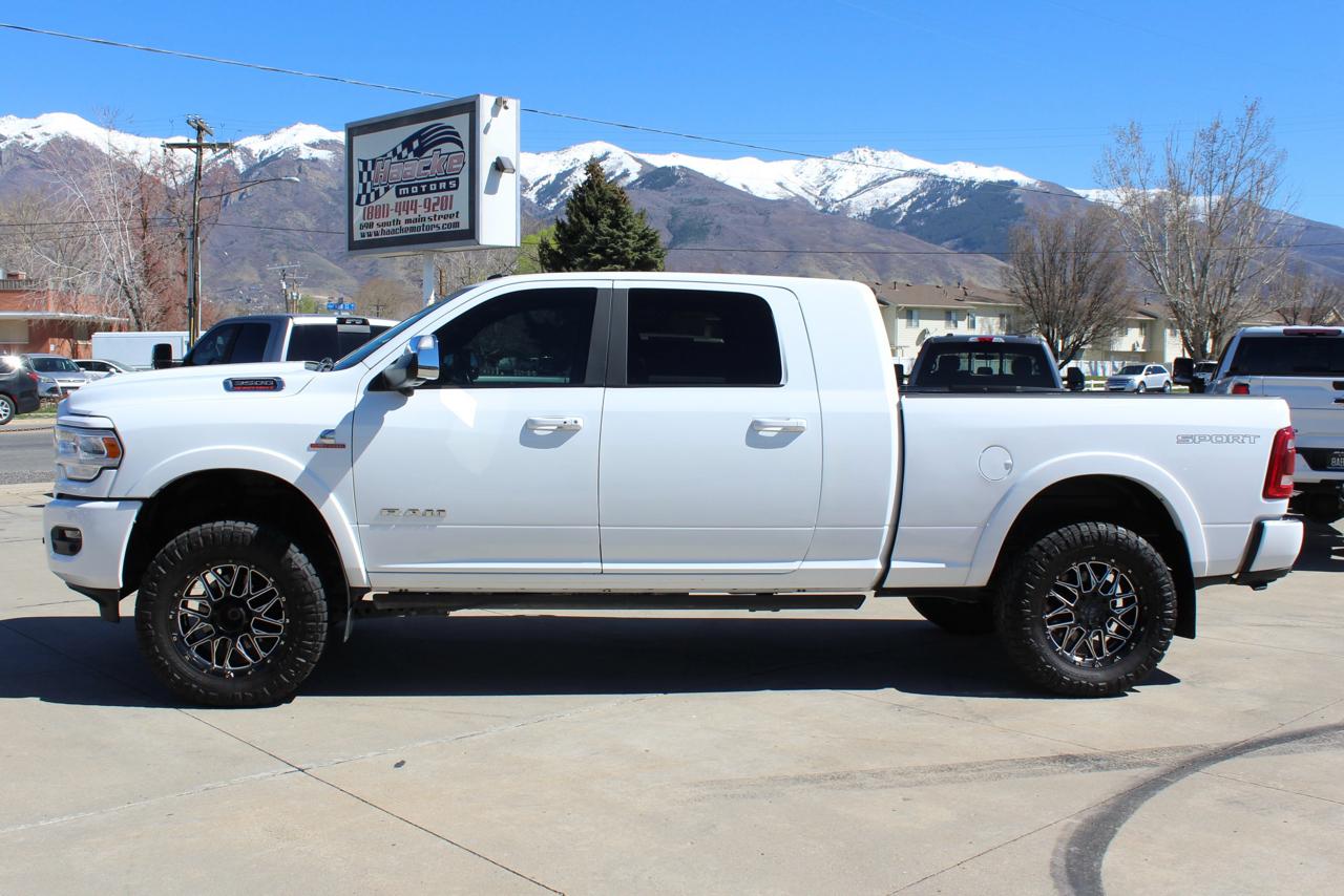 RAM 3500 Laramie Mega Cab 4WD 2022