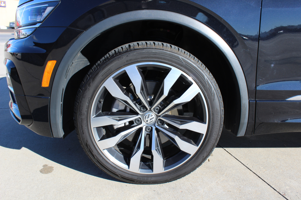 Volkswagen Tiguan  2021