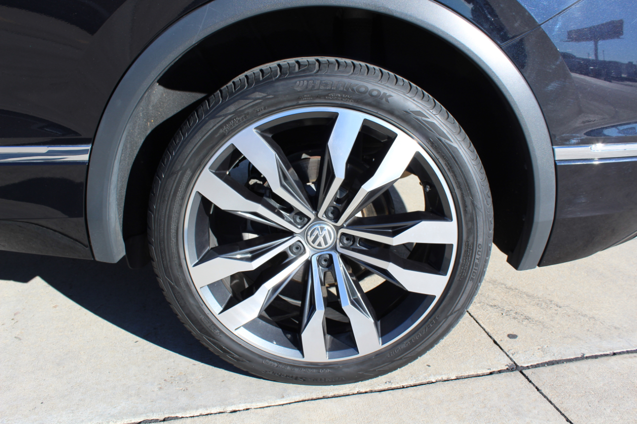 Volkswagen Tiguan  2021