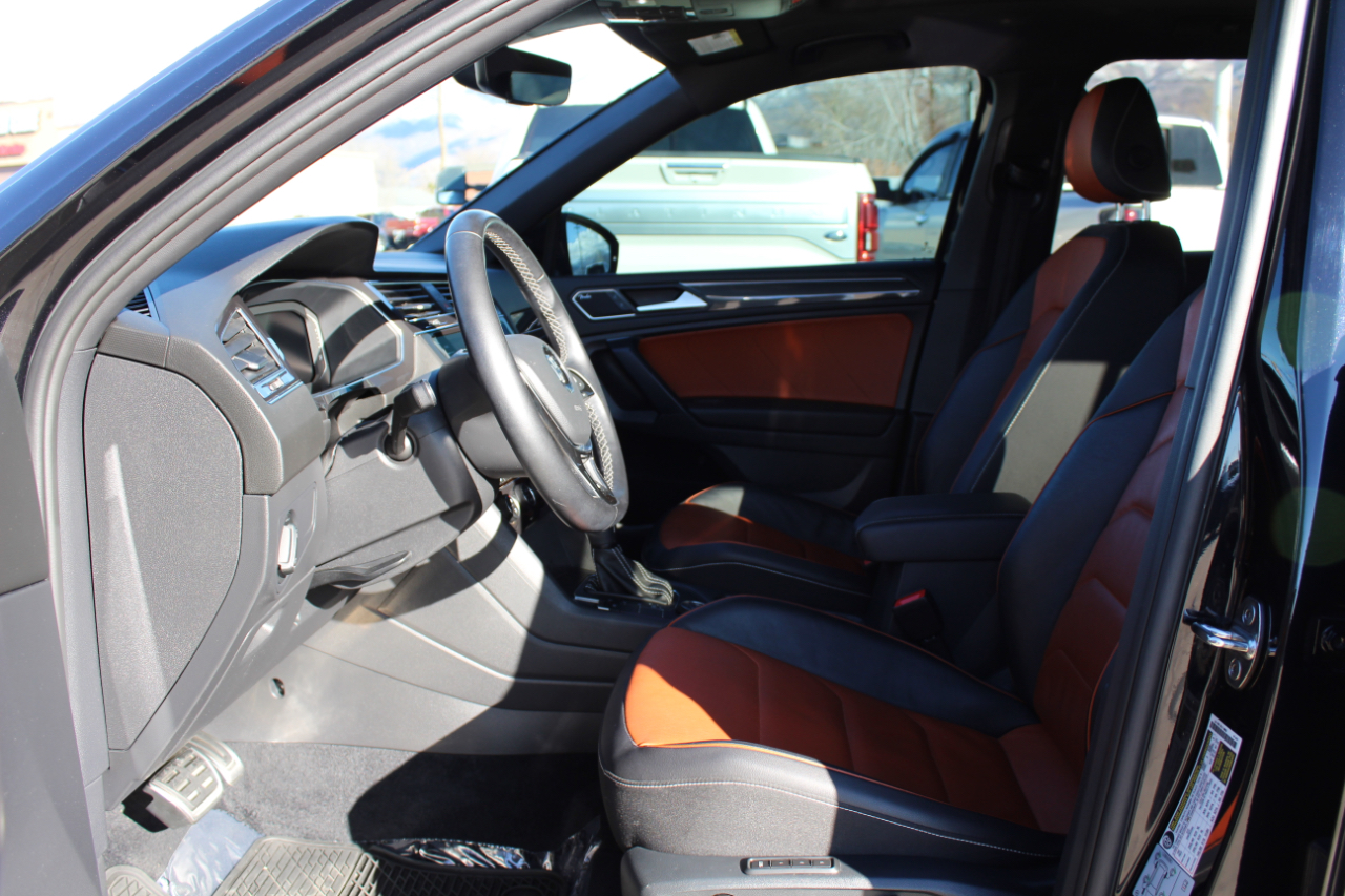 Volkswagen Tiguan  2021