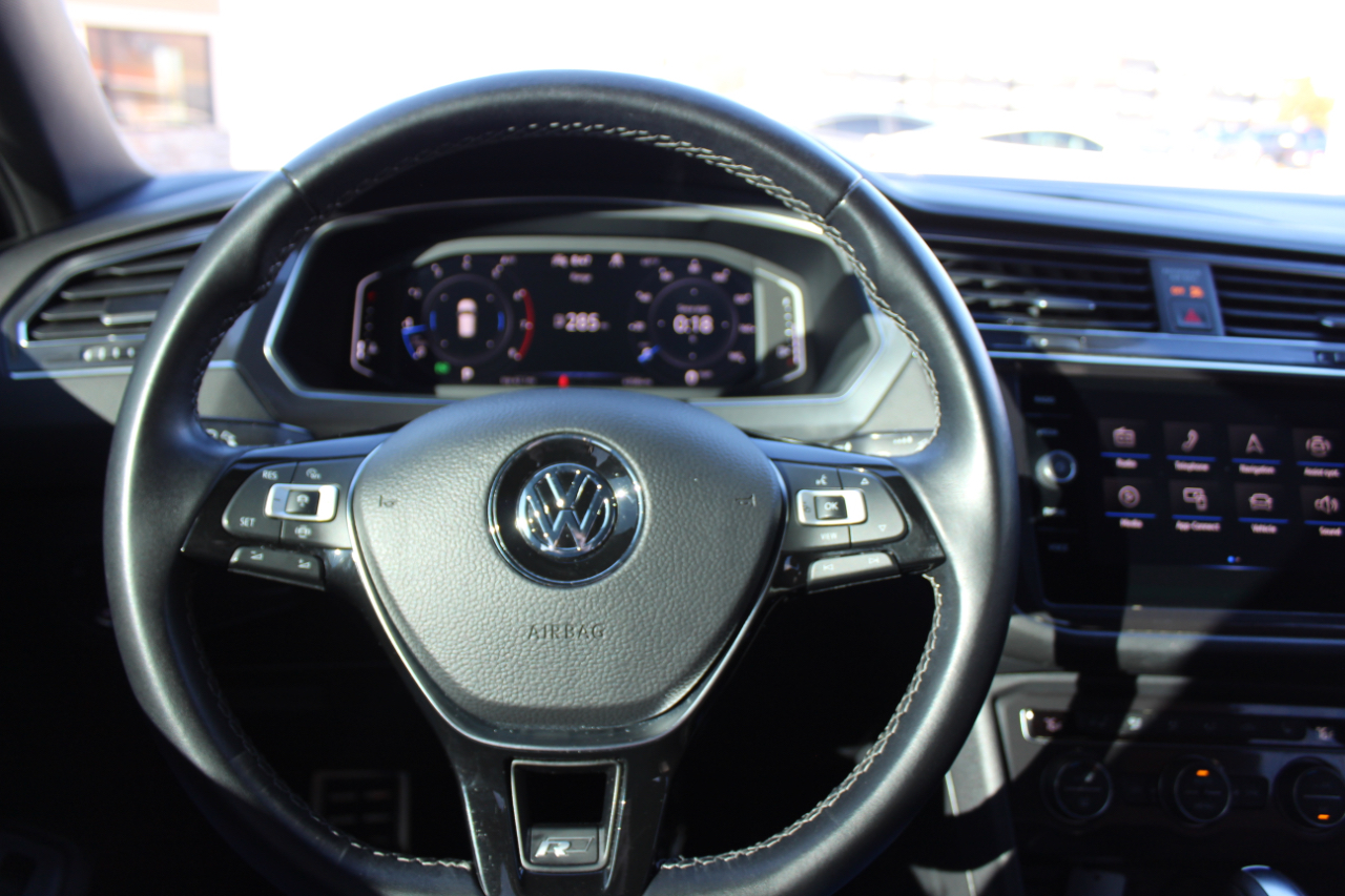 Volkswagen Tiguan  2021