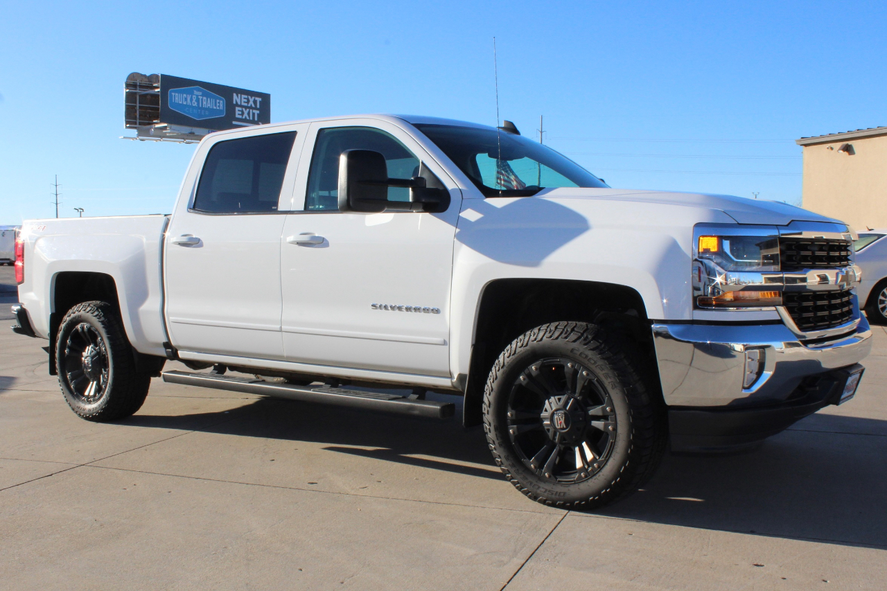 Chevrolet Silverado 1500 4WD Crew Cab 143.5" LT w/1LT 2016