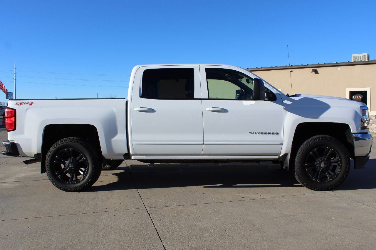 Chevrolet Silverado 1500 4WD Crew Cab 143.5" LT w/1LT 2016