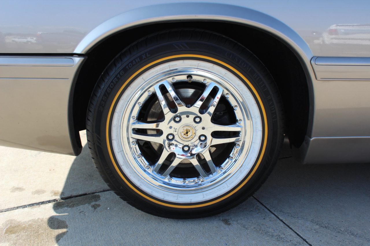 Cadillac Eldorado Touring Coupe 2000