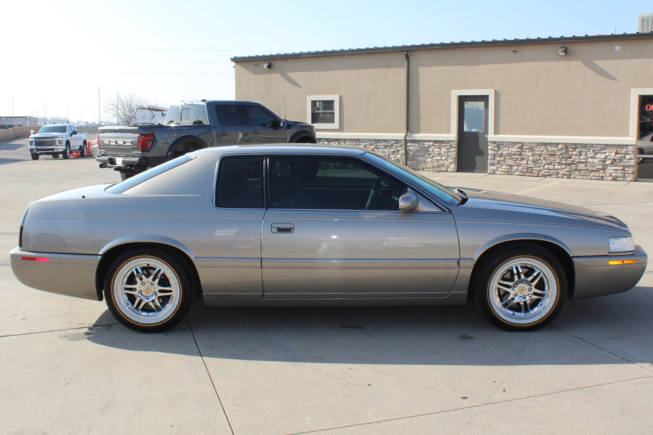 Cadillac Eldorado Touring Coupe 2000
