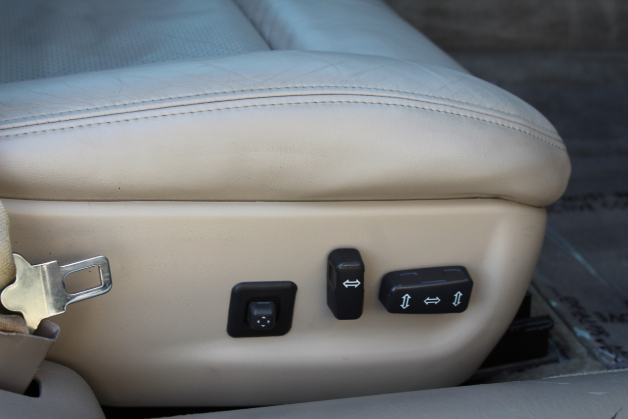 Cadillac Eldorado Touring Coupe 2000