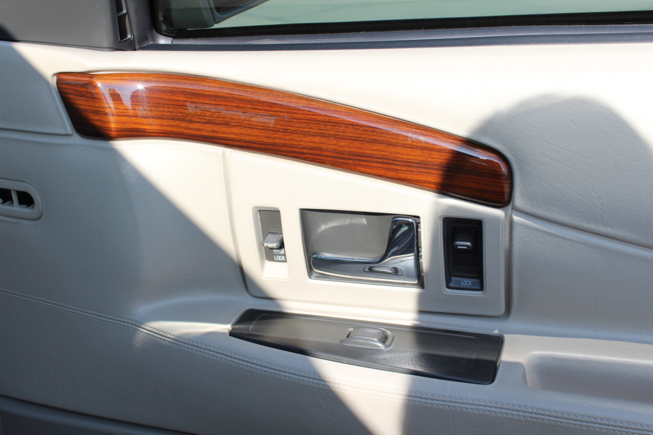 Cadillac Eldorado Touring Coupe 2000