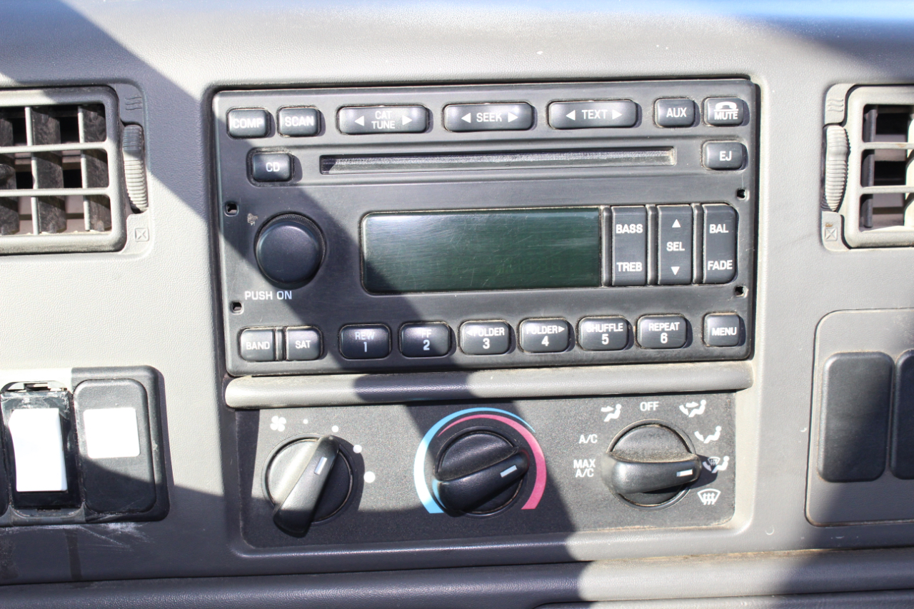 Ford F-750 Regular Cab 2WD DRW 2008