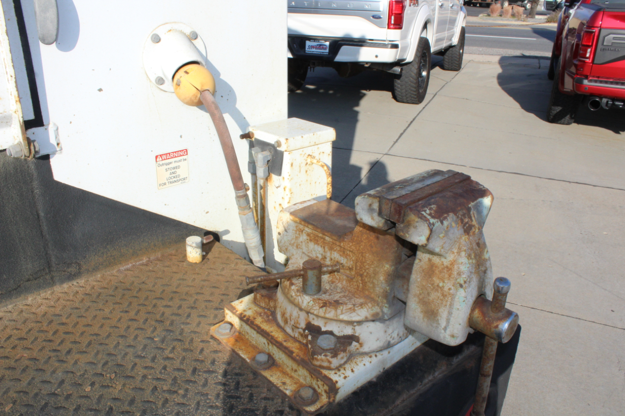 Ford F-750 Regular Cab 2WD DRW 2008