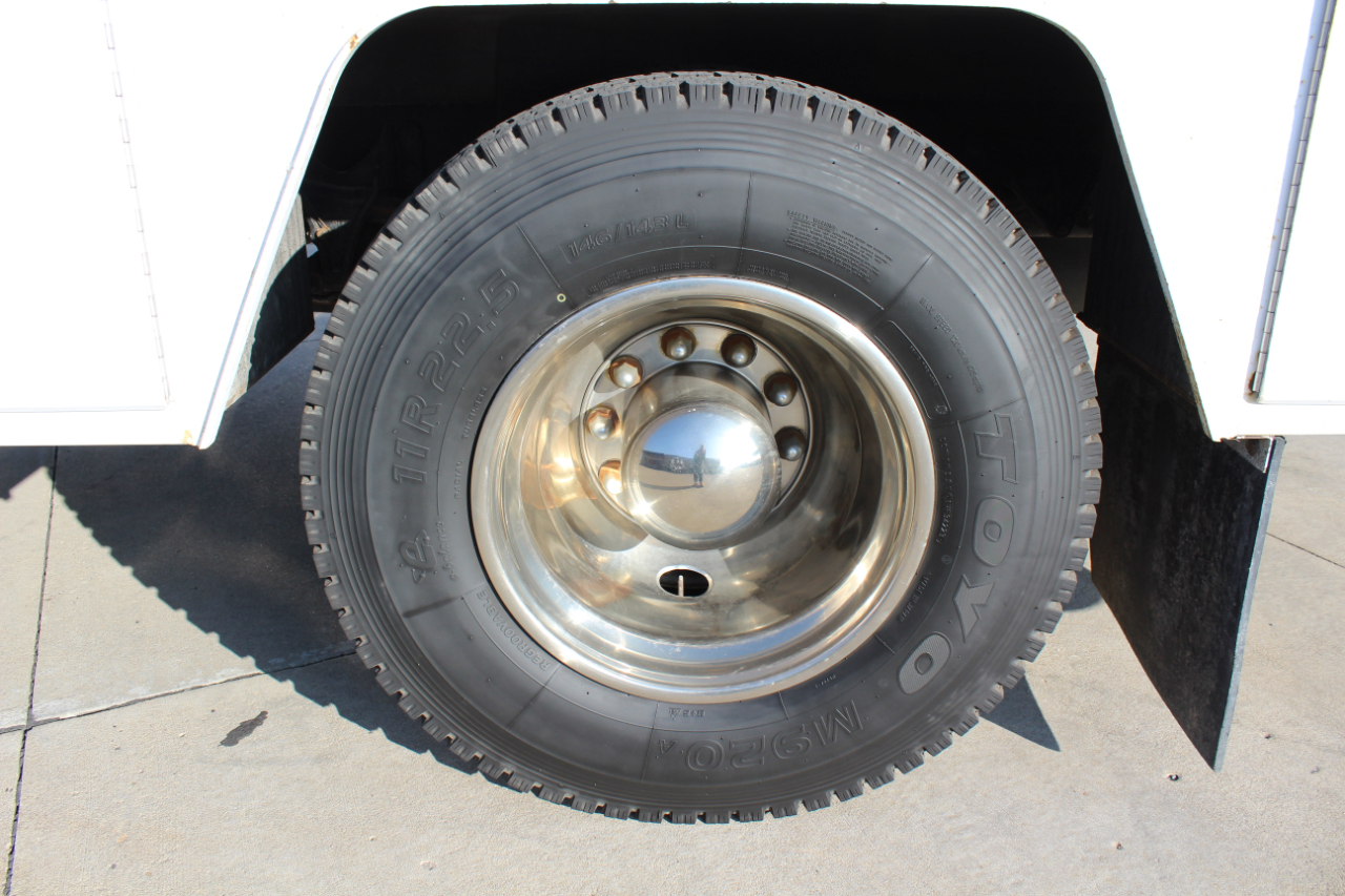 Ford F-750 Regular Cab 2WD DRW 2008