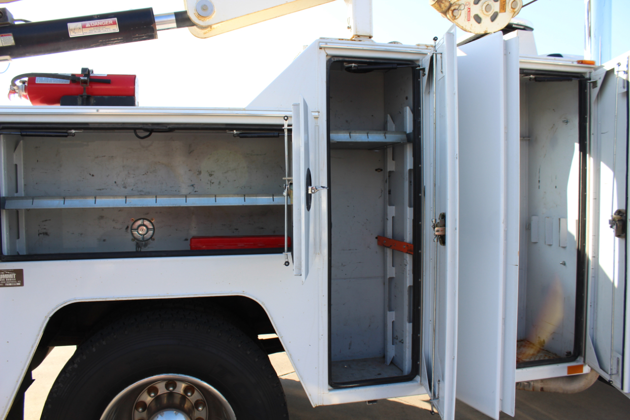 Ford F-750 Regular Cab 2WD DRW 2008