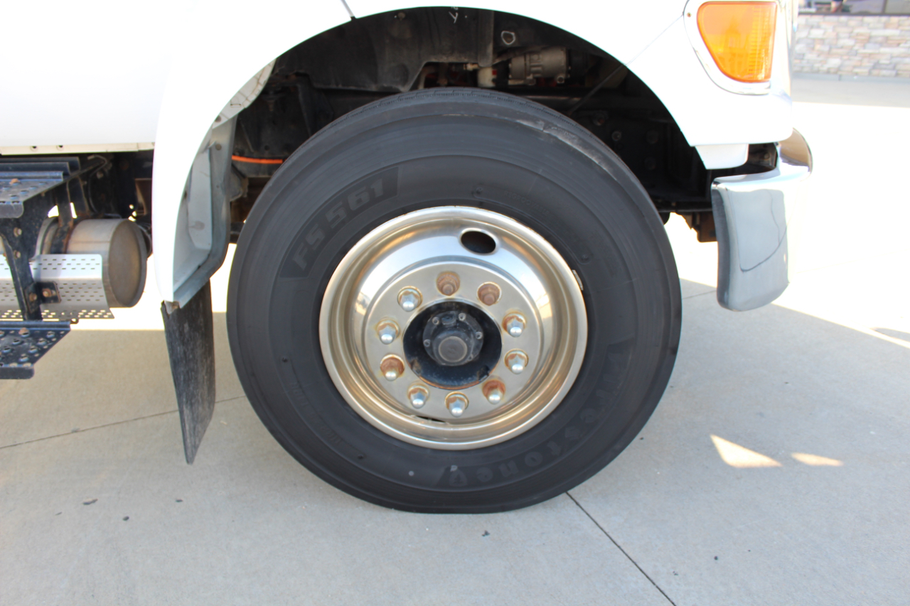 Ford F-750 Regular Cab 2WD DRW 2008