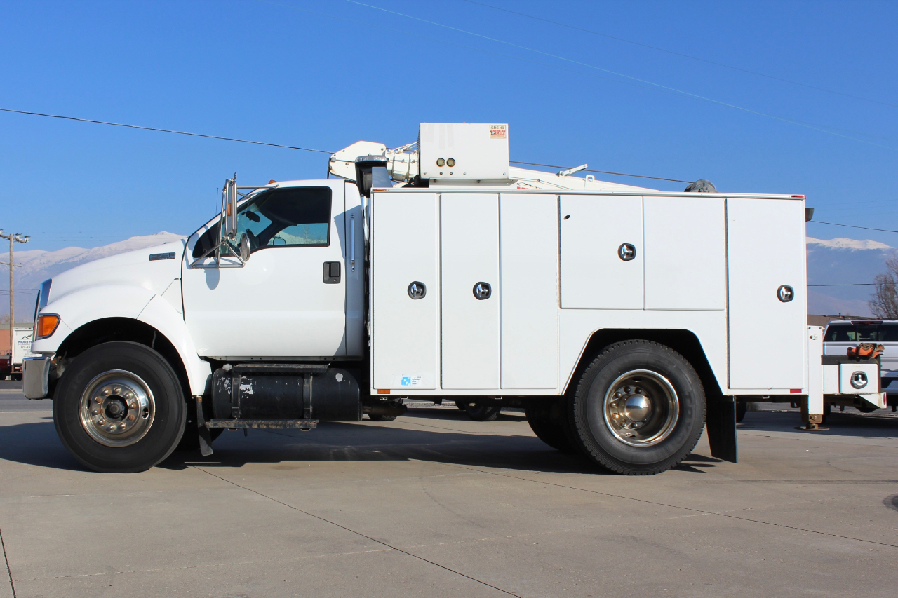 Ford F-750 Regular Cab 2WD DRW 2008
