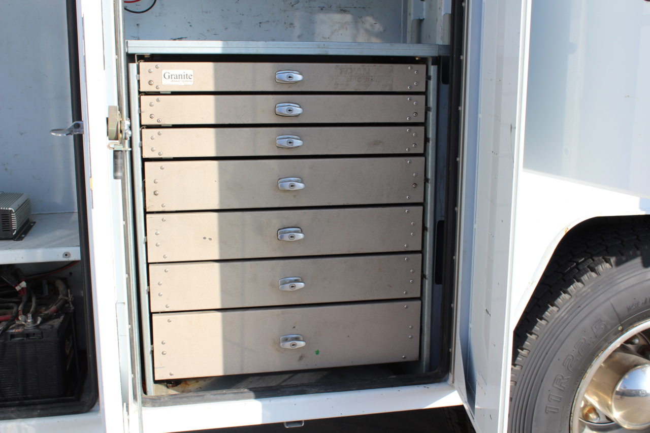 Ford F-750 Regular Cab 2WD DRW 2008