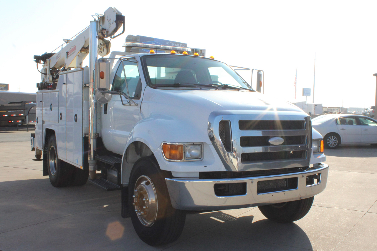 Ford F-750 Regular Cab 2WD DRW 2008