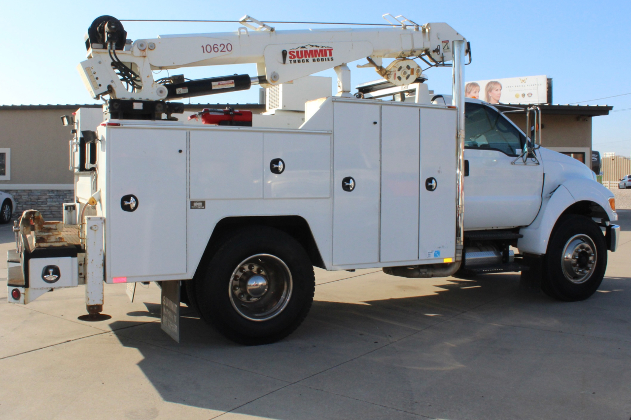 Ford F-750 Regular Cab 2WD DRW 2008