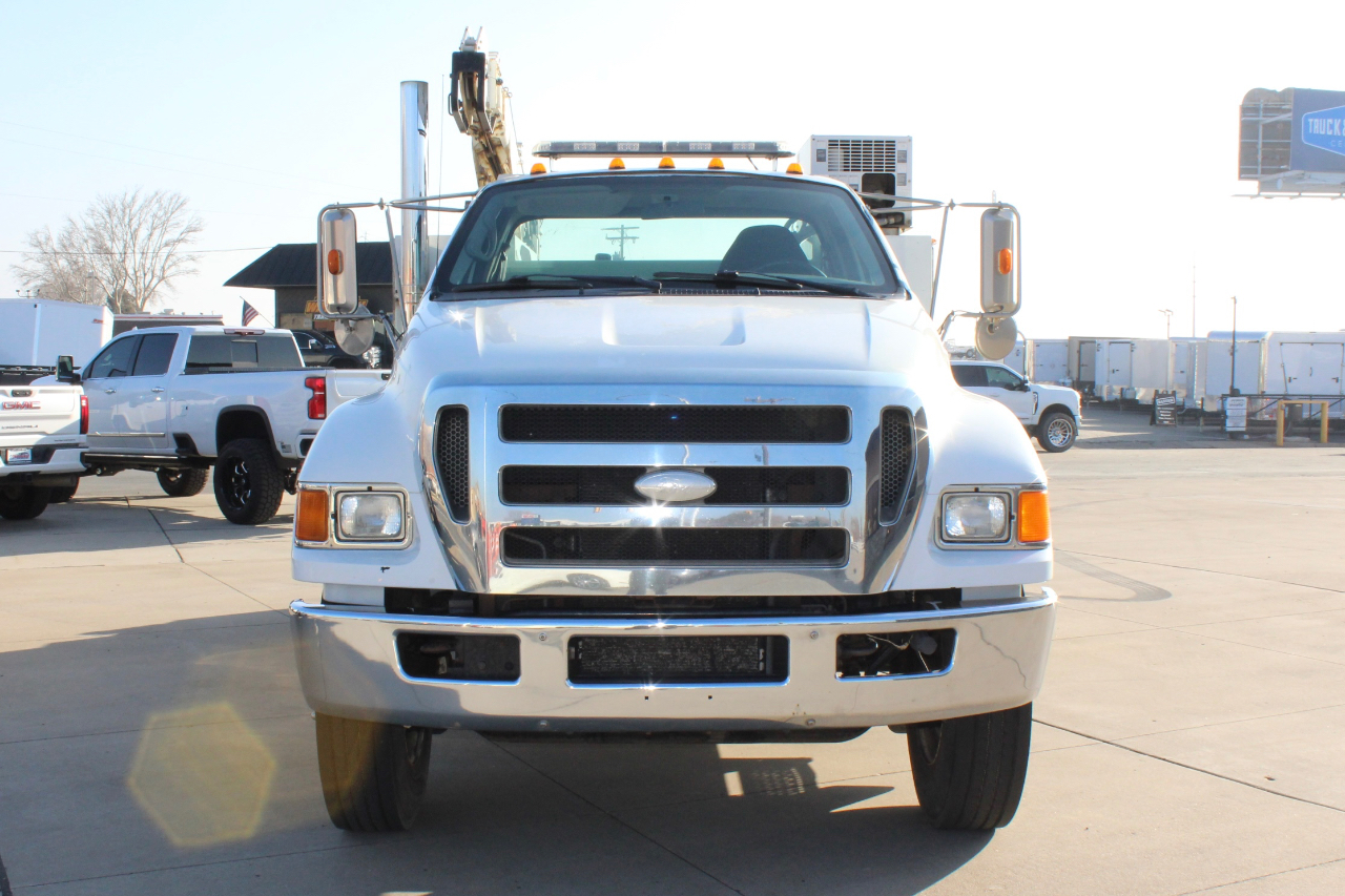 Ford F-750 Regular Cab 2WD DRW 2008