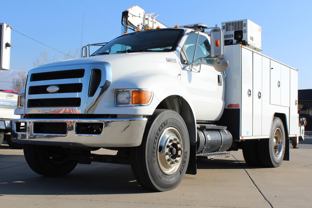 Ford F-750 Regular Cab 2WD DRW 2008