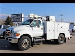 2008 Ford F-750 