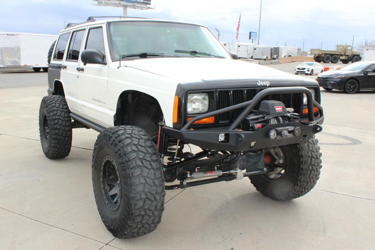 Jeep Cherokee Sport 4-Door 4WD 2001
