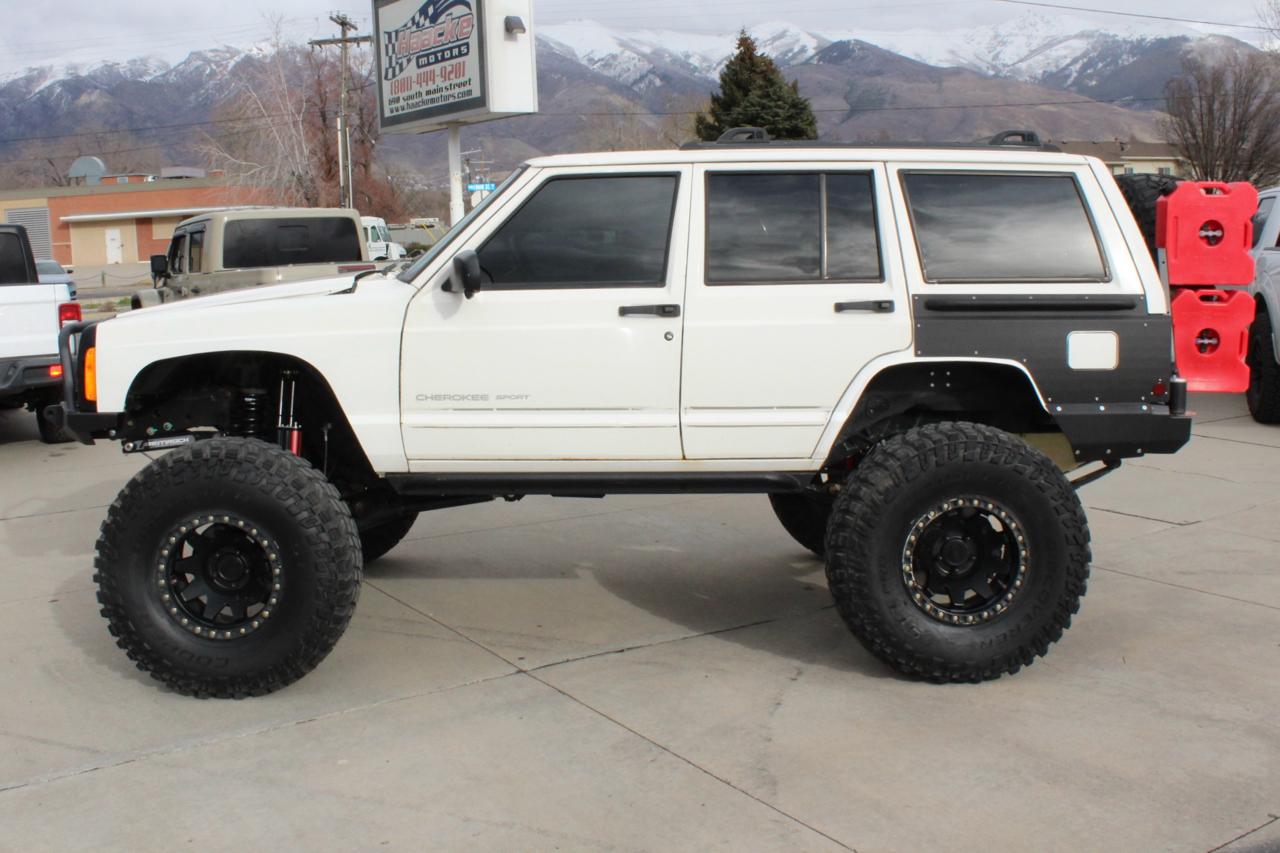 Jeep Cherokee Sport 4-Door 4WD 2001