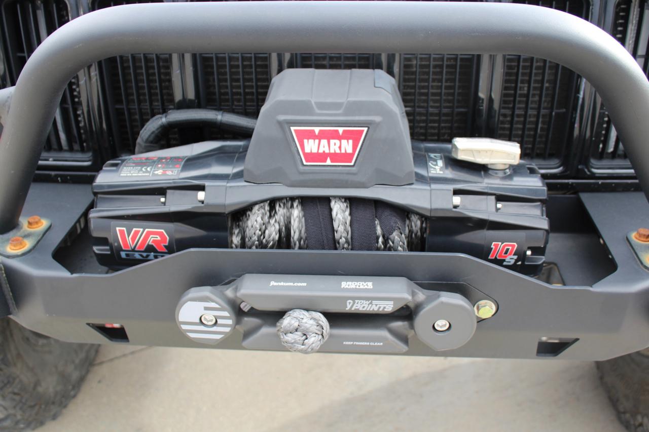 Jeep Cherokee Sport 4-Door 4WD 2001