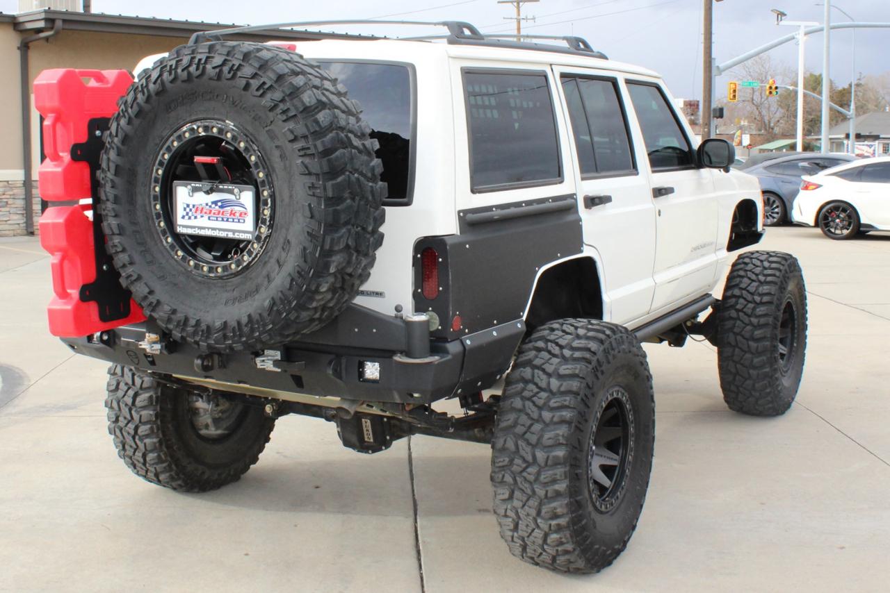 Jeep Cherokee Sport 4-Door 4WD 2001