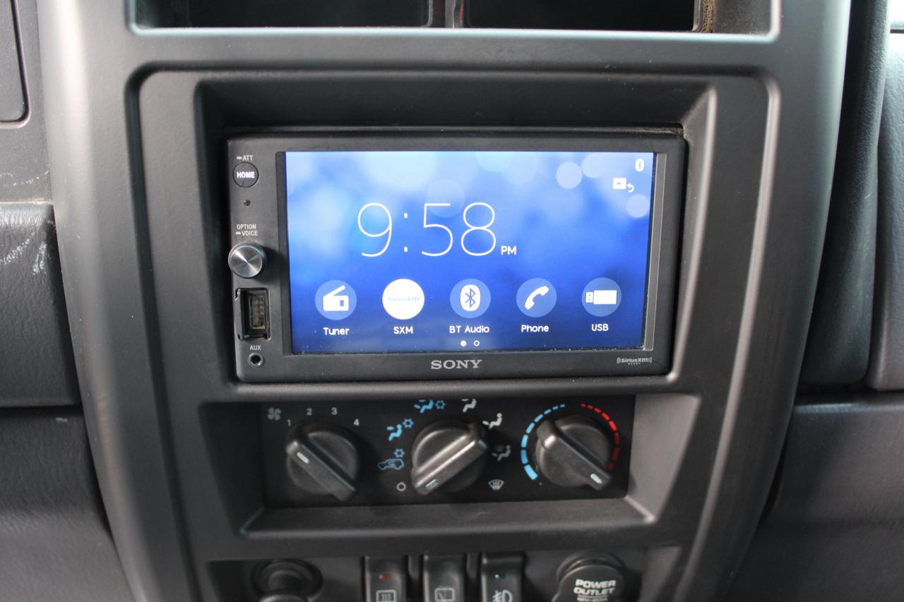 Jeep Cherokee Sport 4-Door 4WD 2001