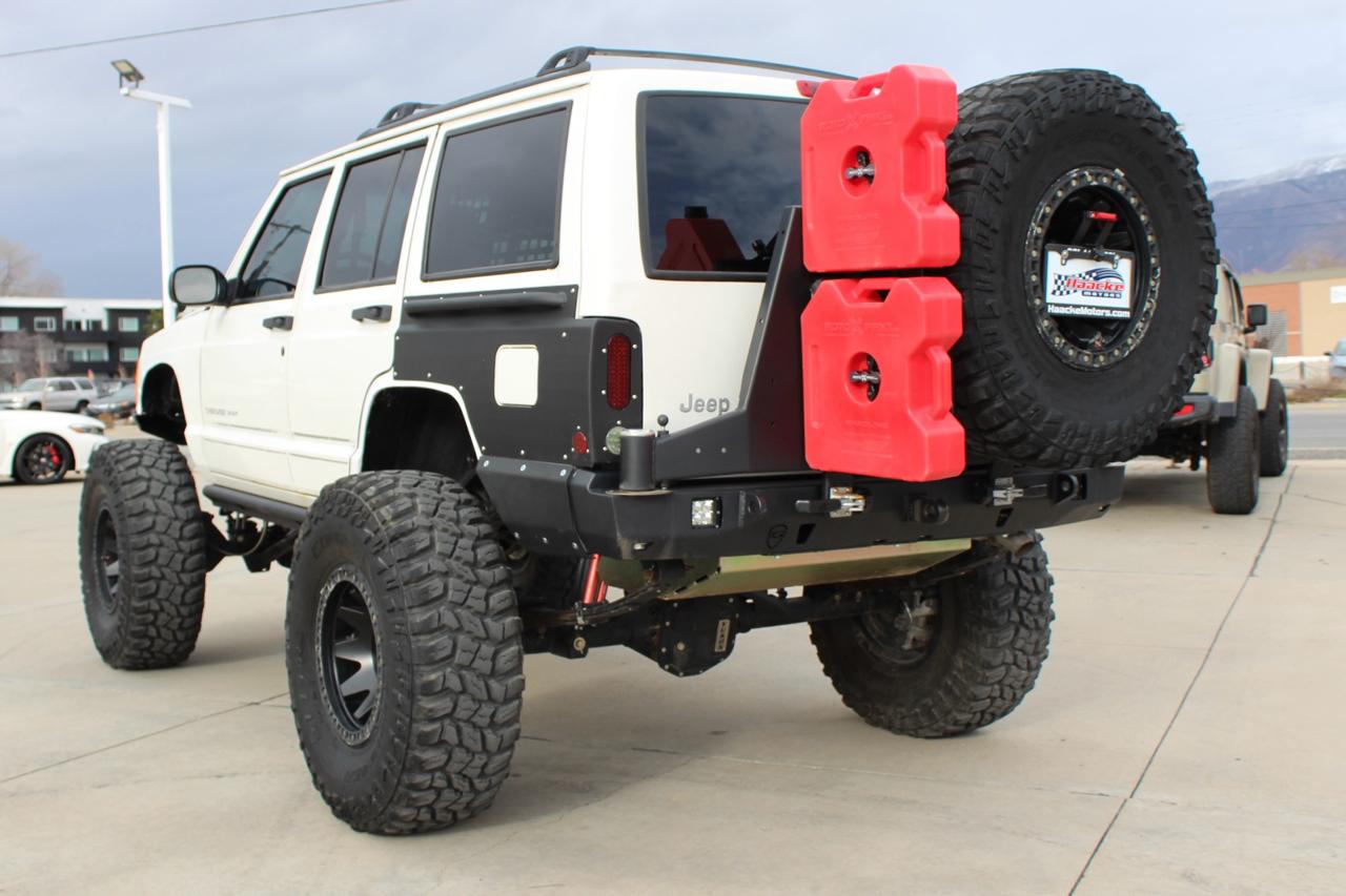 Jeep Cherokee Sport 4-Door 4WD 2001