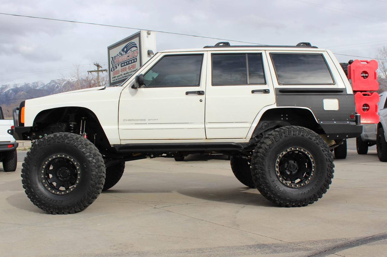 Jeep Cherokee Sport 4-Door 4WD 2001