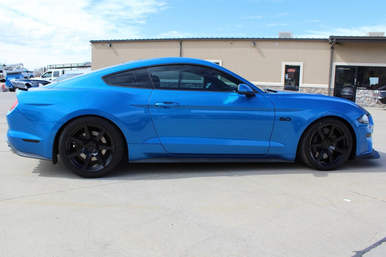 Ford Mustang GT Premium Coupe 2019