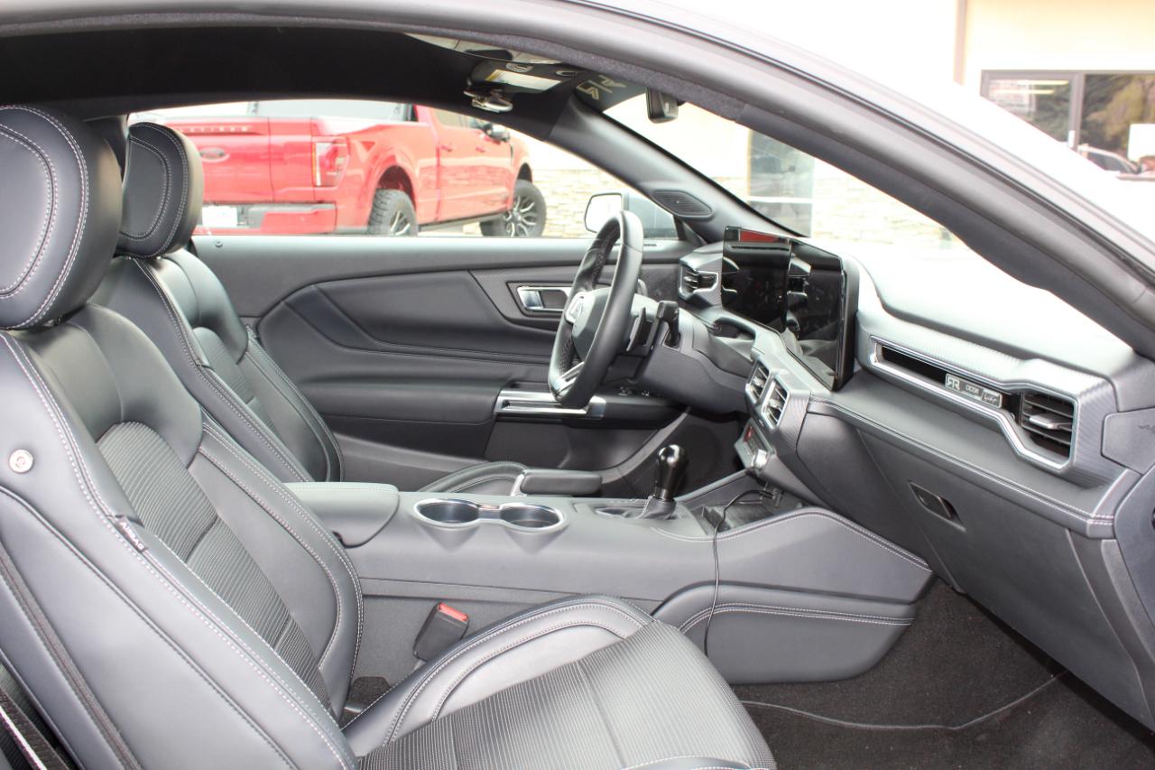 Ford Mustang GT Premium Fastback 2024