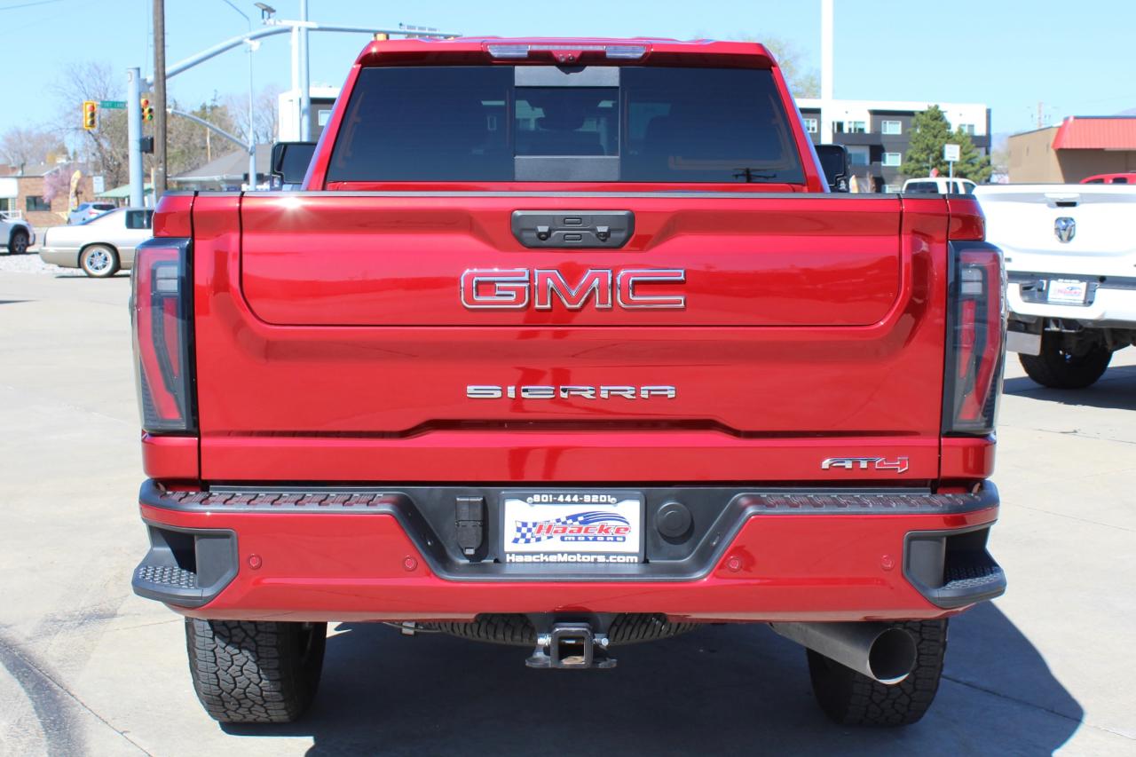 GMC Sierra 2500HD 4WD Crew Cab 159" AT4 2025