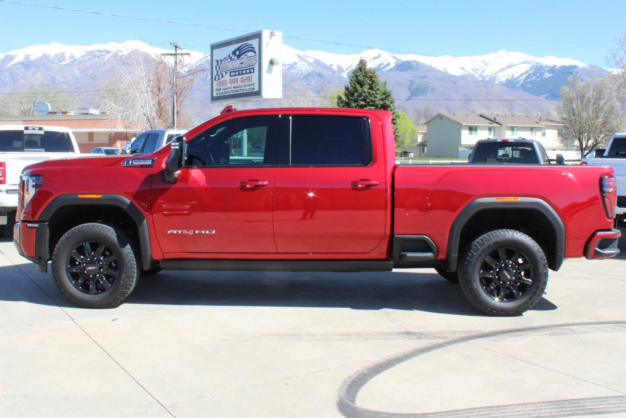 GMC Sierra 2500HD 4WD Crew Cab 159" AT4 2025