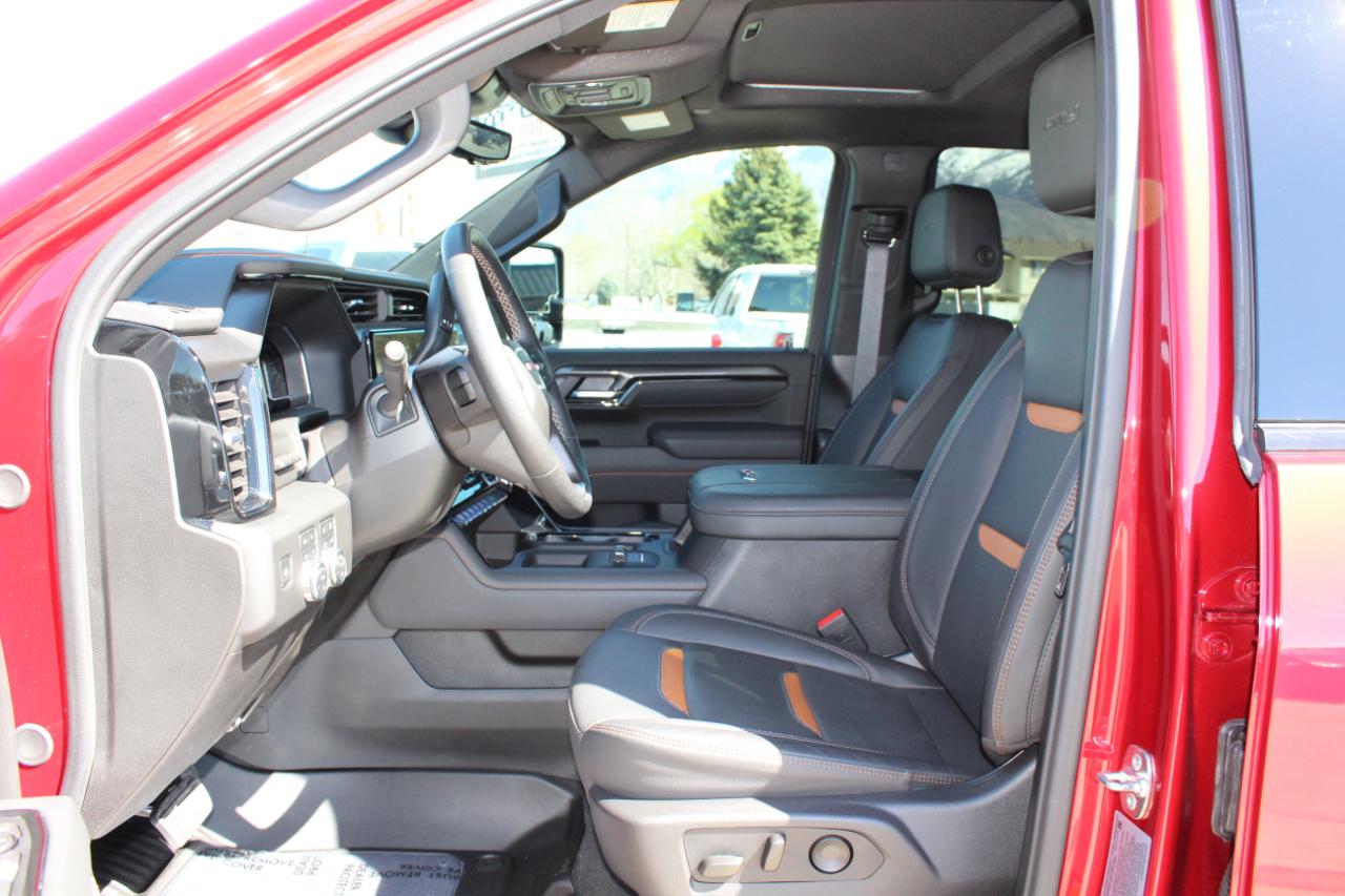 GMC Sierra 2500HD 4WD Crew Cab 159" AT4 2025